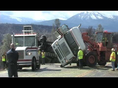 18-wheeler crash added to Maine truck accident statistics